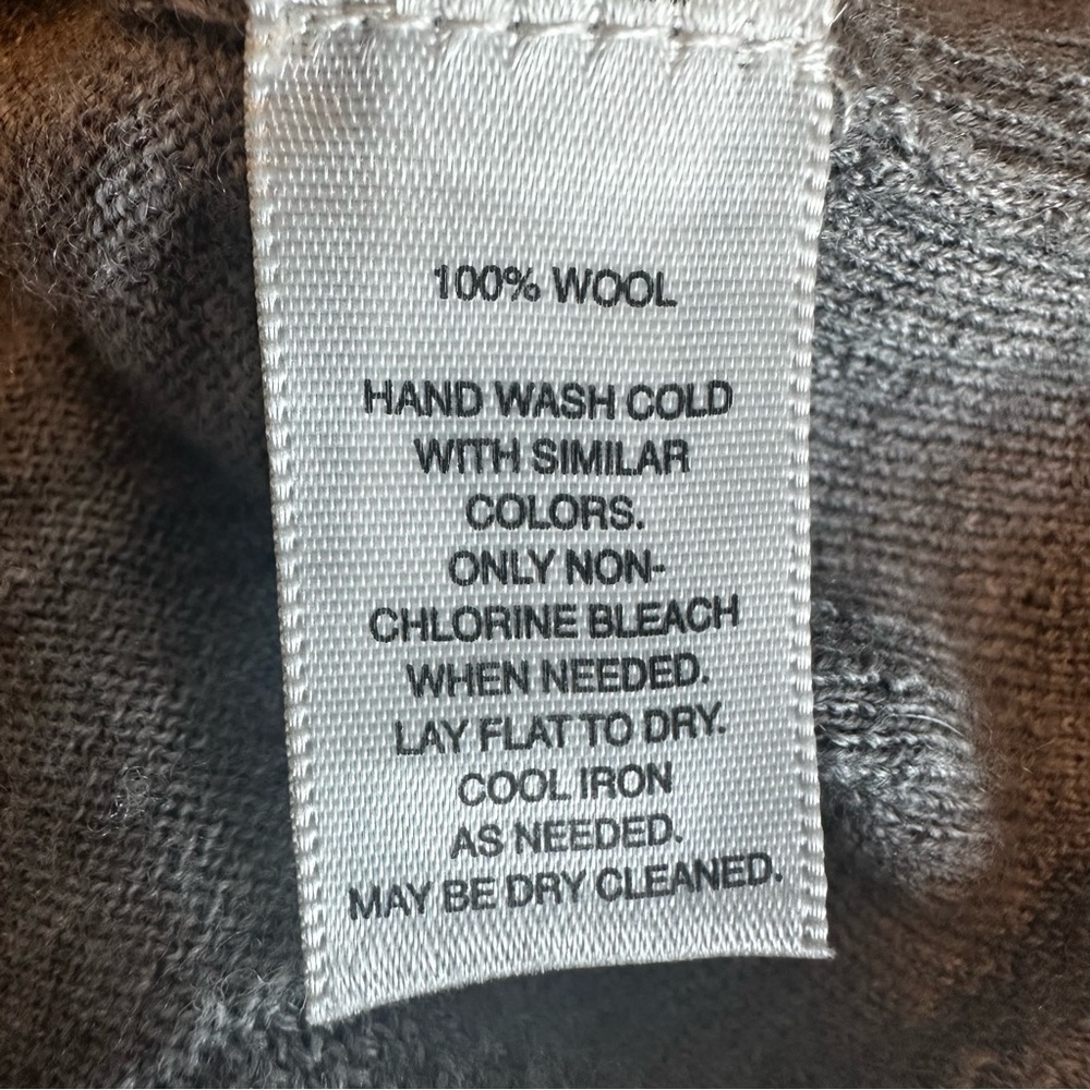 White House Black Market Cardigan Sz Small Gray 100% Merino Wool‎ Snap Front - Picture 11 of 12